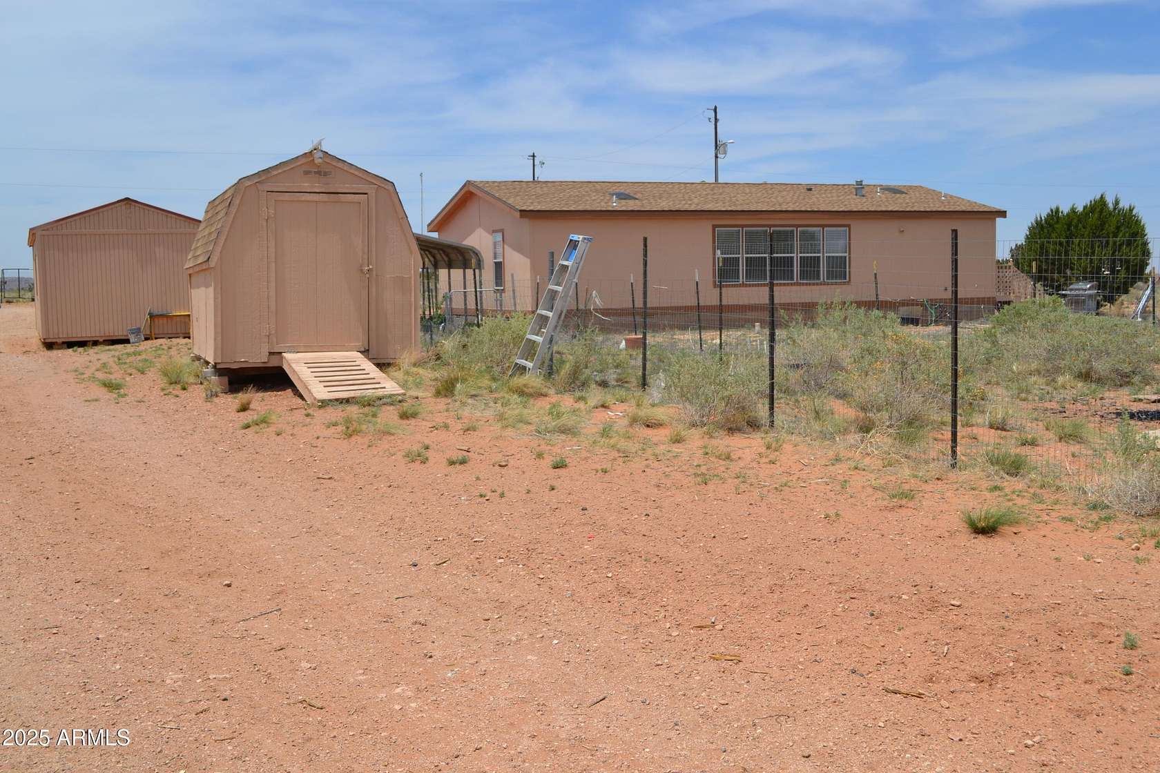 2.47 Acres of Residential Land with Home for Sale in Snowflake, Arizona