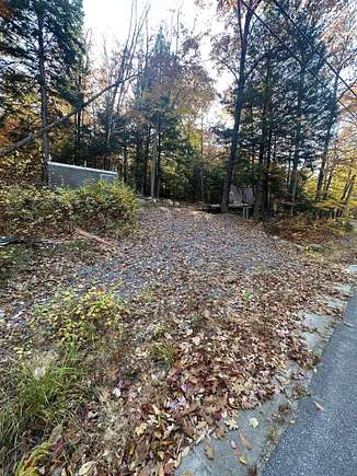 5 Acres of Land for Sale in Bennington, New Hampshire