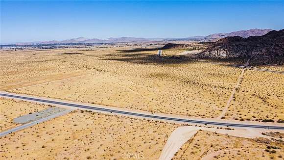 13.77 Acres of Land for Sale in Apple Valley, California