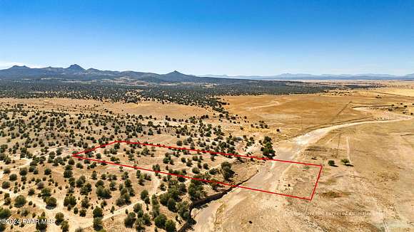 7.01 Acres of Residential Land for Sale in Paulden, Arizona