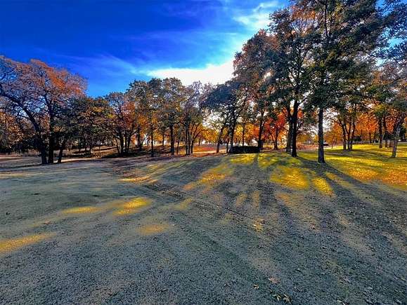 1 Acre of Residential Land for Sale in Nocona, Texas