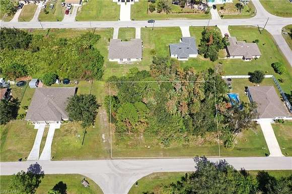 0.307 Acres of Residential Land for Sale in Lehigh Acres, Florida