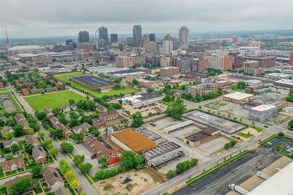 3.1 Acres of Improved Commercial Land for Sale in St. Louis, Missouri