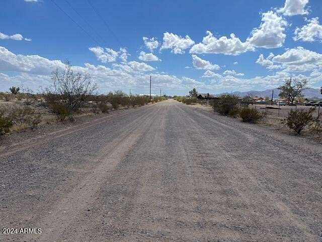 2.5 Acres of Residential Land for Sale in Wittmann, Arizona