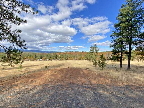 5.32 Acres of Residential Land for Sale in Goldendale, Washington