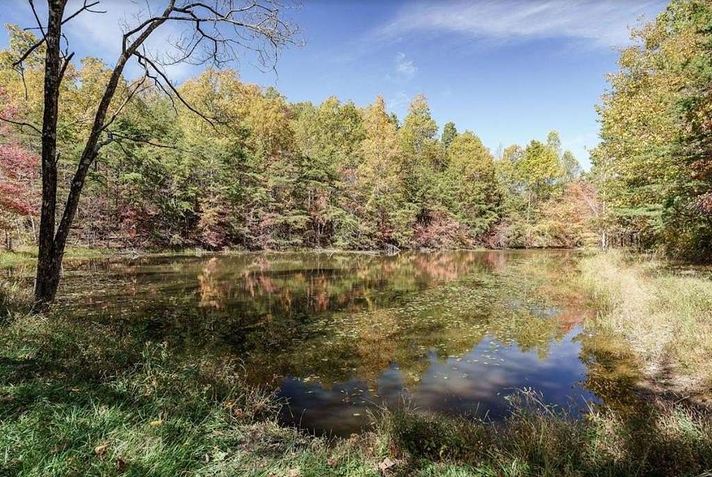 8.13 Acres of Land for Sale in Monterey, Tennessee