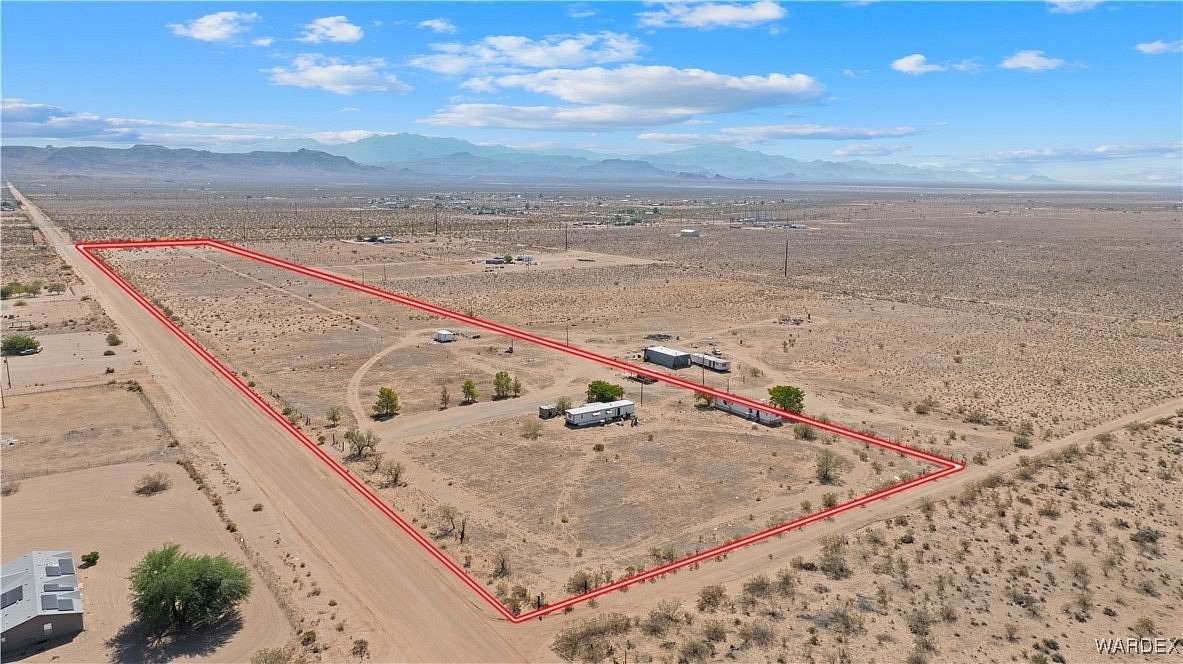 21.07 Acres of Agricultural Land for Sale in Golden Valley, Arizona