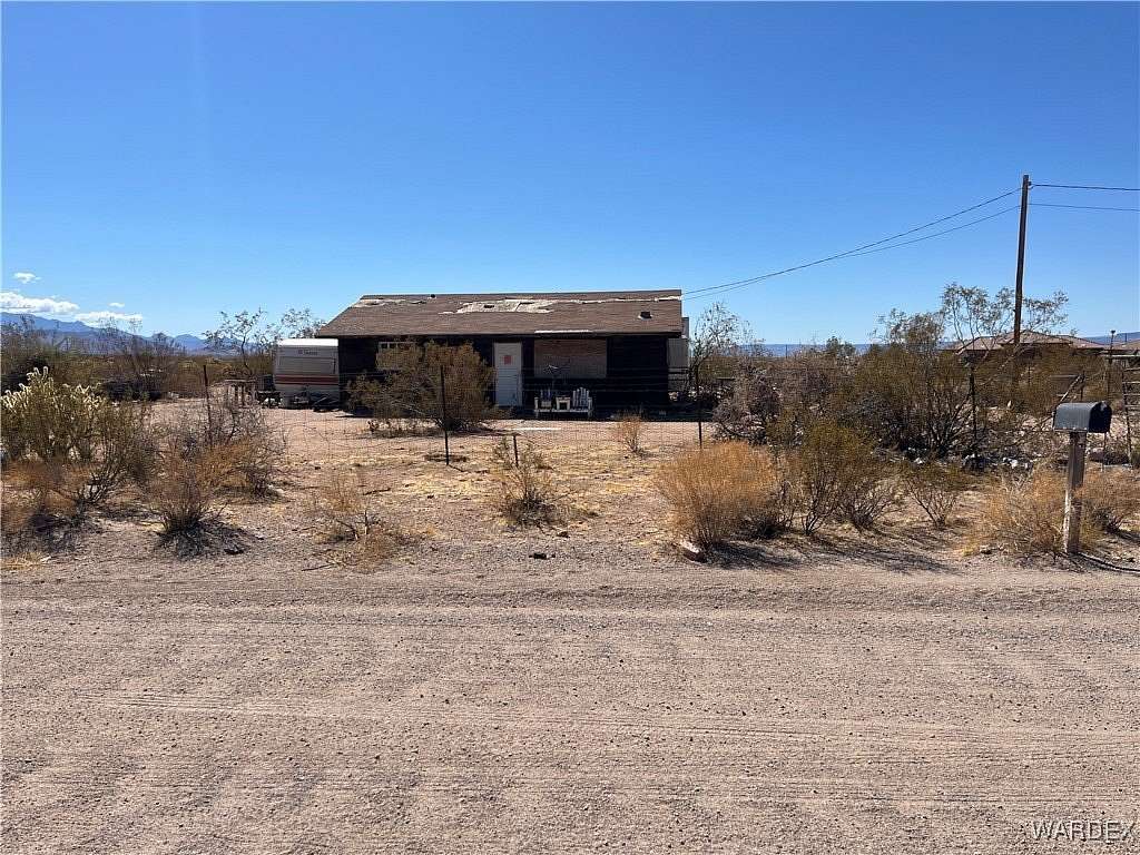 10.01 Acres of Improved Land for Sale in Golden Valley, Arizona