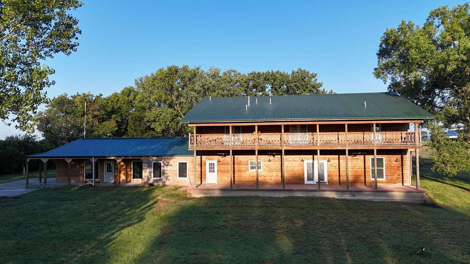 19.3 Acres of Land with Home for Sale in Beloit, Kansas
