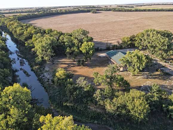 19.32 Acres of Land with Home for Sale in Beloit, Kansas