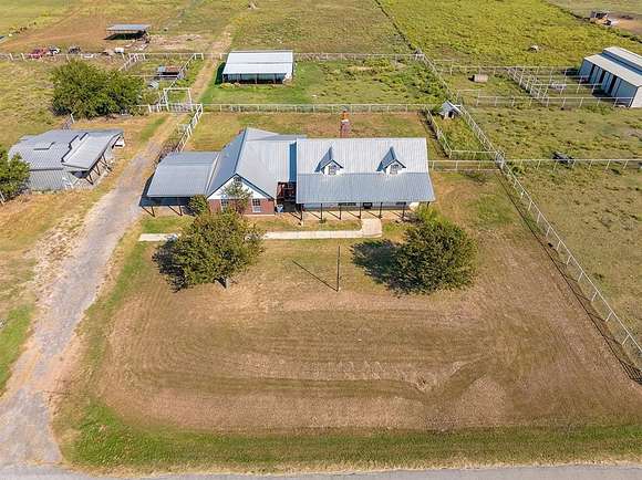 2.96 Acres of Residential Land with Home for Sale in Sanger, Texas