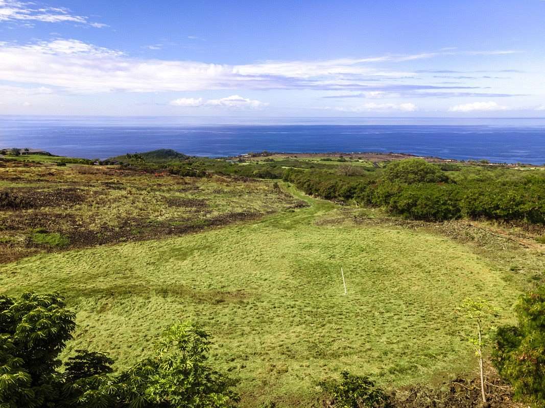 1.32 Acres of Residential Land for Sale in Kealakekua, Hawaii