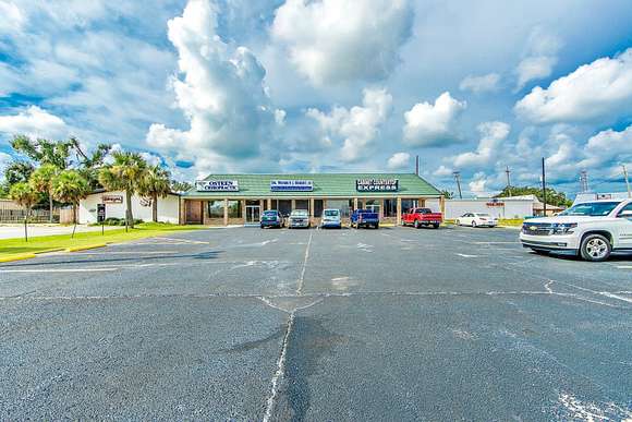 0.6 Acres of Commercial Land for Sale in Houma, Louisiana