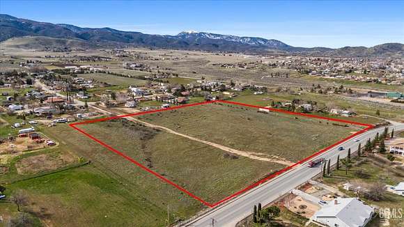 9.57 Acres of Land for Sale in Tehachapi, California