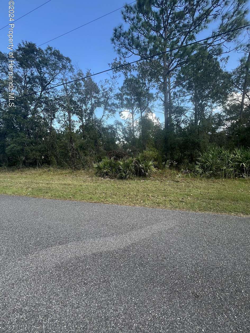 0.84 Acres of Residential Land for Sale in Brooksville, Florida