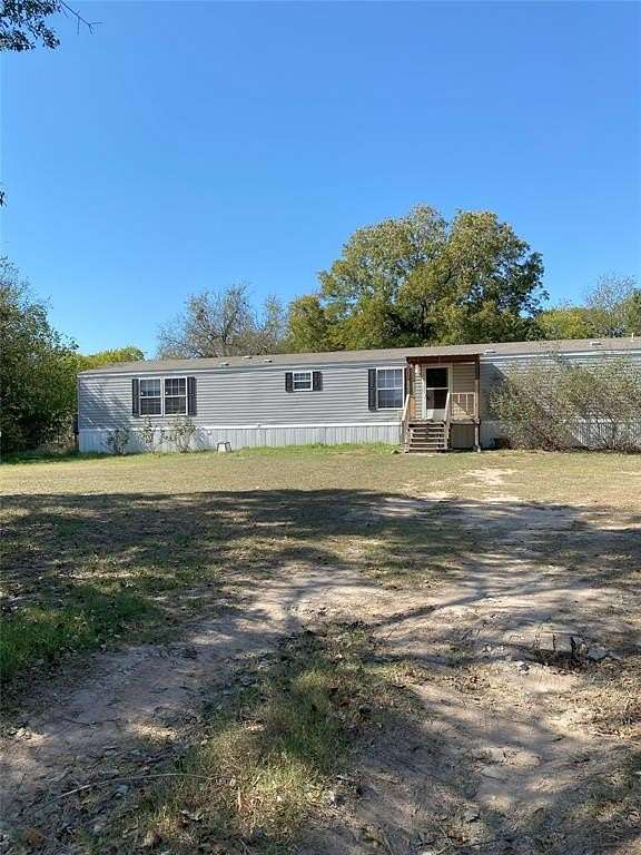 2.514 Acres of Residential Land with Home for Sale in Quinlan, Texas