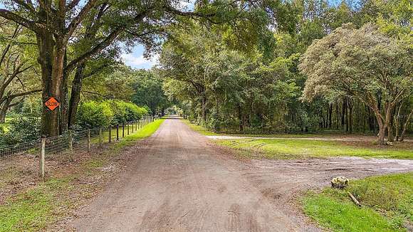 5 Acres of Residential Land for Sale in Oxford, Florida