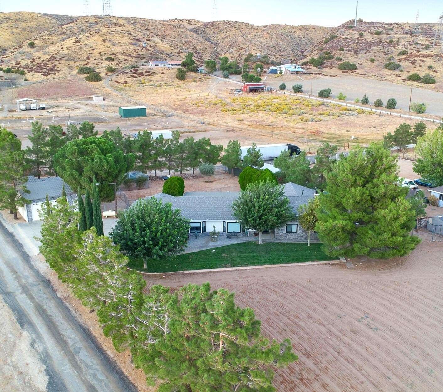 6.05 Acres of Residential Land with Home for Sale in Leona Valley, California