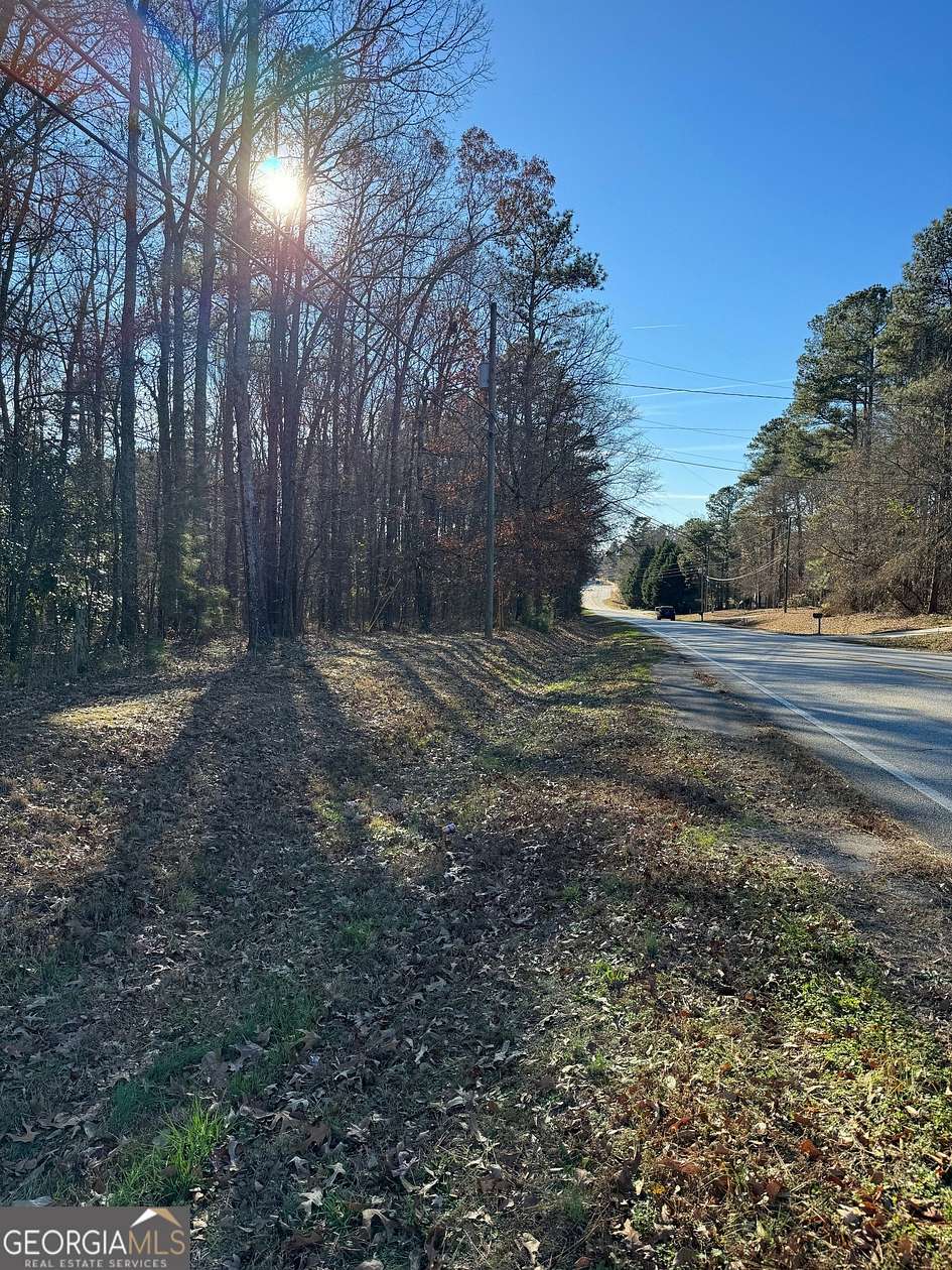 7.023 Acres of Residential Land for Sale in Loganville, Georgia