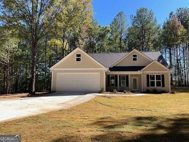 4.47 Acres of Residential Land with Home for Sale in Senoia, Georgia