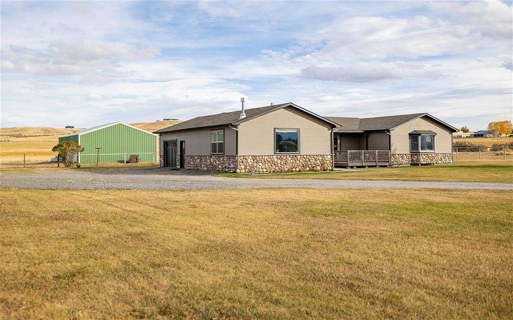 2.52 Acres of Residential Land with Home for Sale in Cody, Wyoming