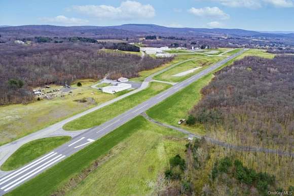 24 Acres of Commercial Land for Sale in Lagrangeville, New York