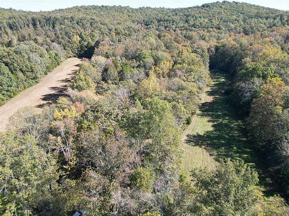 25 Acres of Recreational Land for Auction in Dunmor, Kentucky