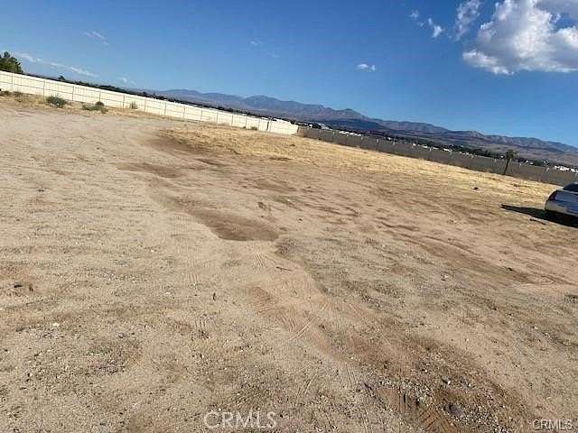 2.872 Acres of Land for Sale in Palmdale, California