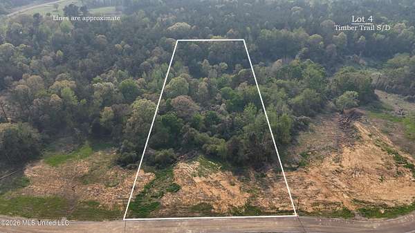 4 Acres of Residential Land for Sale in Senatobia, Mississippi