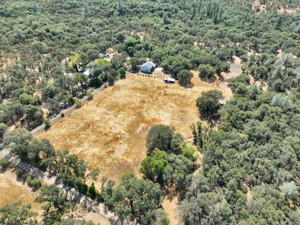 40 Acres of Land with Home for Sale in Bangor, California