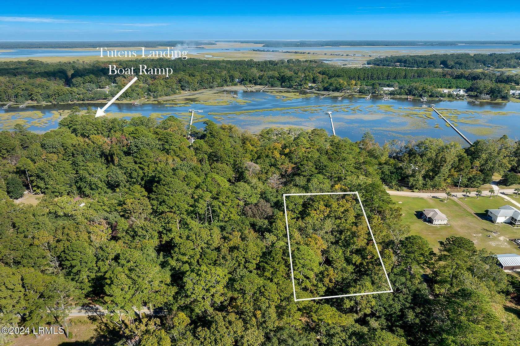 1.6 Acres of Residential Land for Sale in Ridgeland, South Carolina