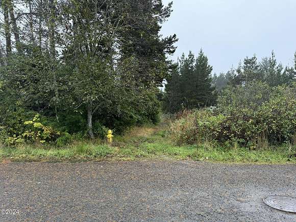 0.33 Acres of Residential Land for Sale in Depoe Bay, Oregon