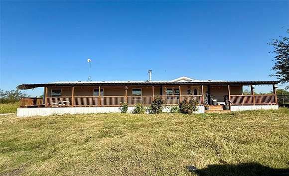 5.81 Acres of Residential Land with Home for Sale in Kaufman, Texas