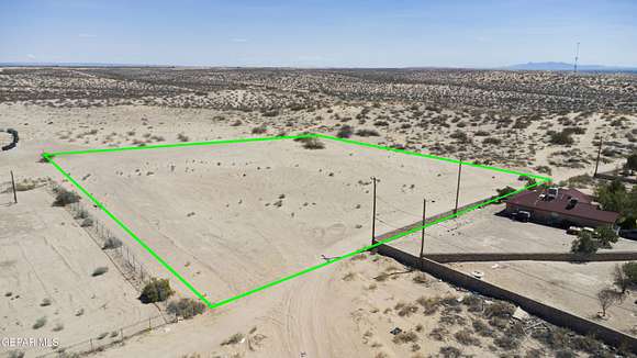 2.5 Acres of Residential Land for Sale in Horizon City, Texas