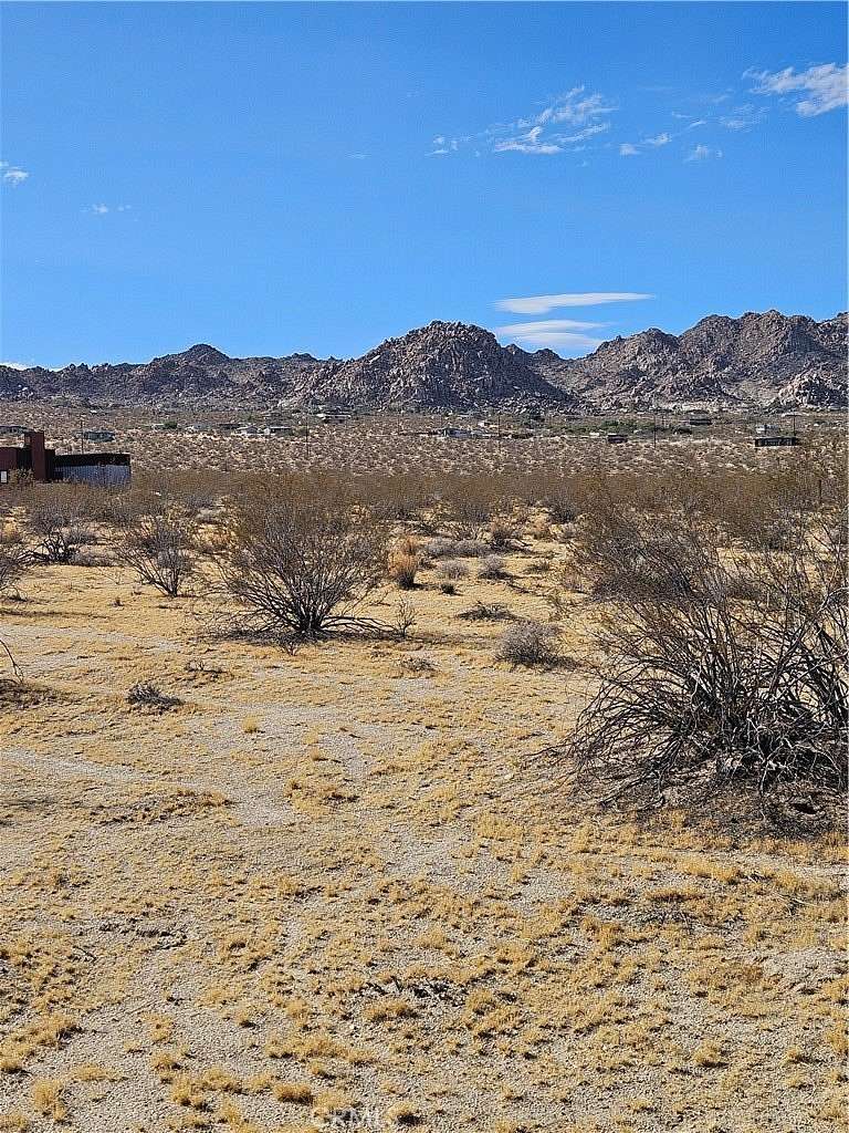 0.625 Acres of Land for Sale in Joshua Tree, California