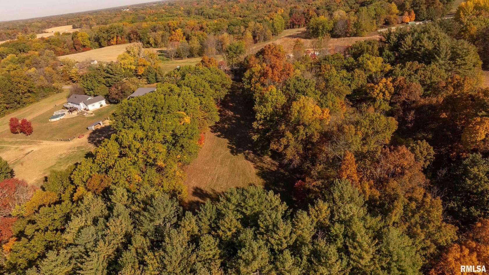 21 Acres of Recreational Land for Sale in Mount Sterling, Illinois