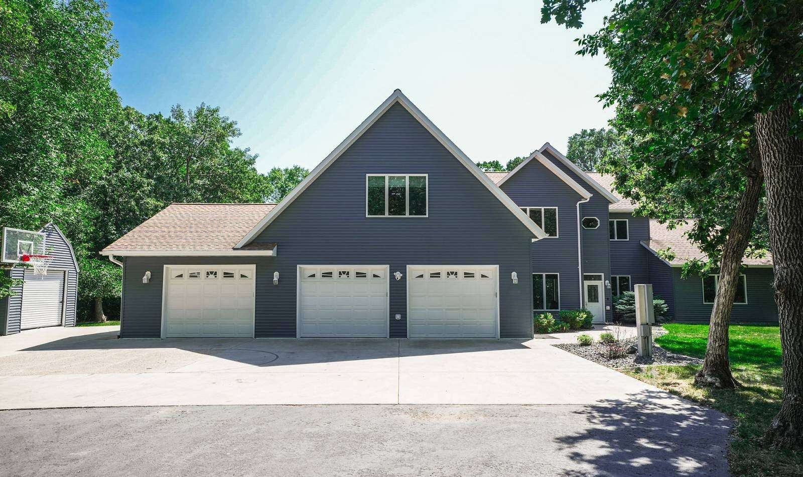 3.26 Acres of Residential Land with Home for Sale in Devils Lake, North Dakota