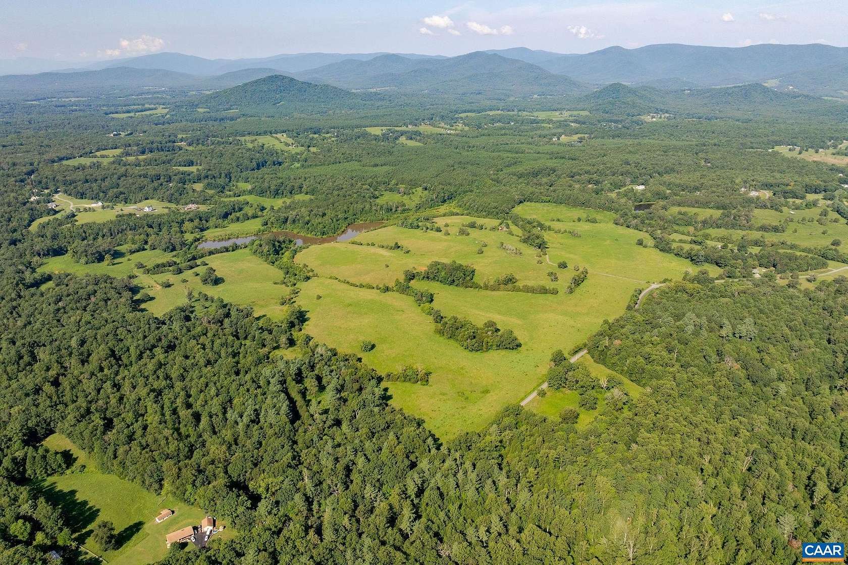 595 Acres of Land with Home for Sale in Dyke, Virginia