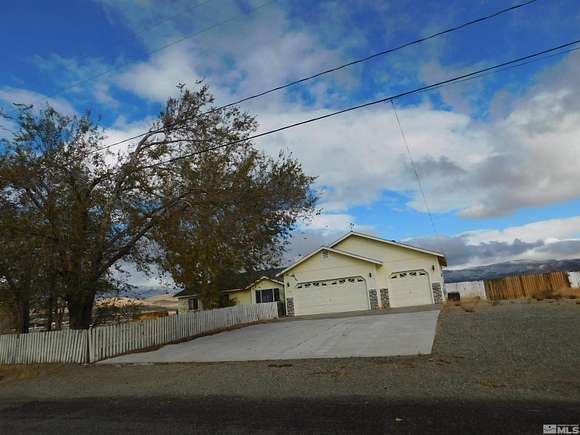 2 Acres of Residential Land with Home for Sale in Stagecoach, Nevada