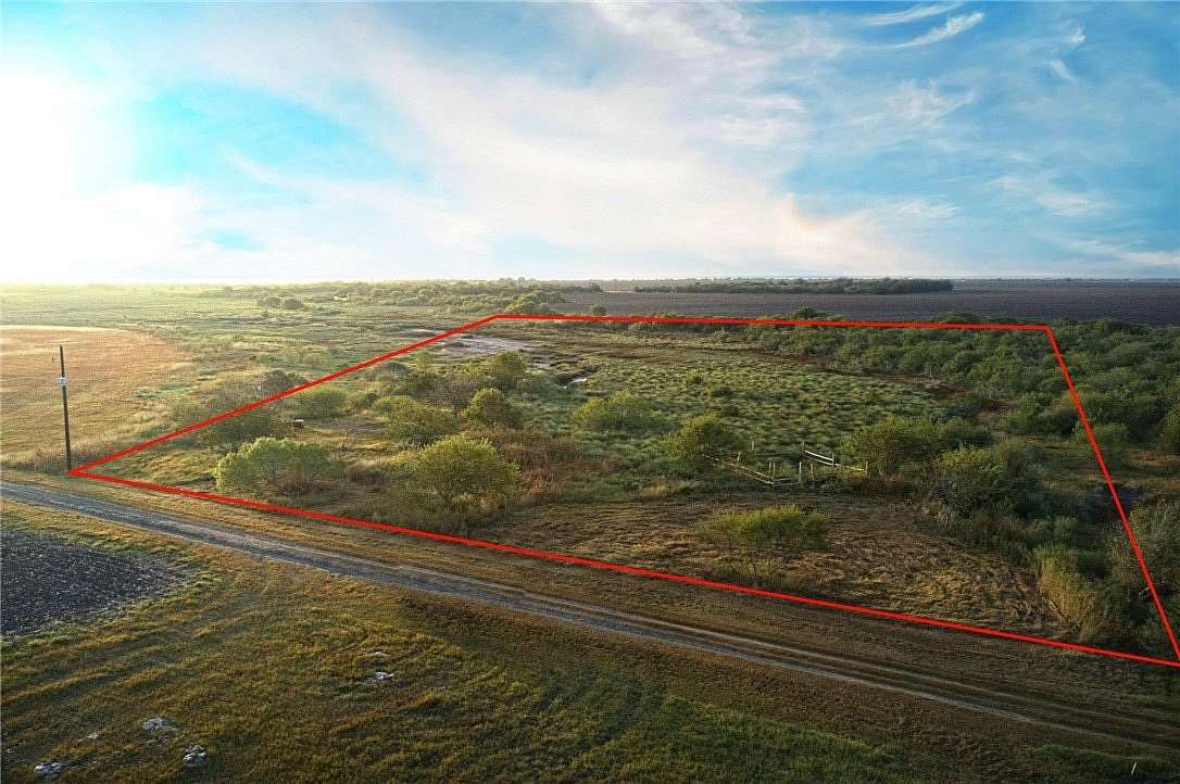 5 Acres of Residential Land for Sale in Woodsboro, Texas