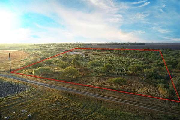 5 Acres of Residential Land for Sale in Woodsboro, Texas