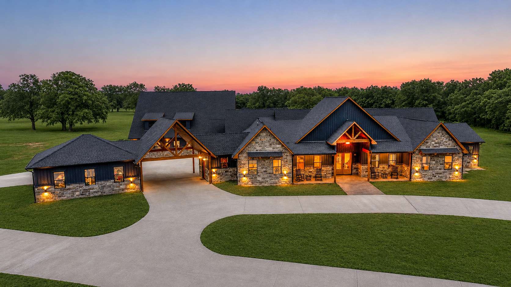 113 Acres of Land with Home for Sale in Paris, Texas