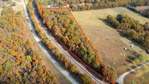 3.89 Acres of Residential Land for Sale in Niangua, Missouri