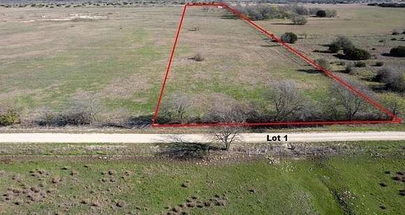 11 Acres of Recreational Land for Sale in Clifton, Texas