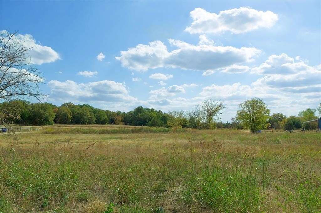 1 Acre of Land for Sale in Gainesville, Texas