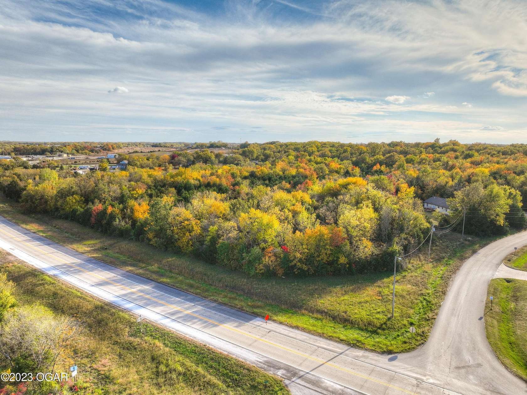 10 Acres of Commercial Land for Sale in Carterville, Missouri