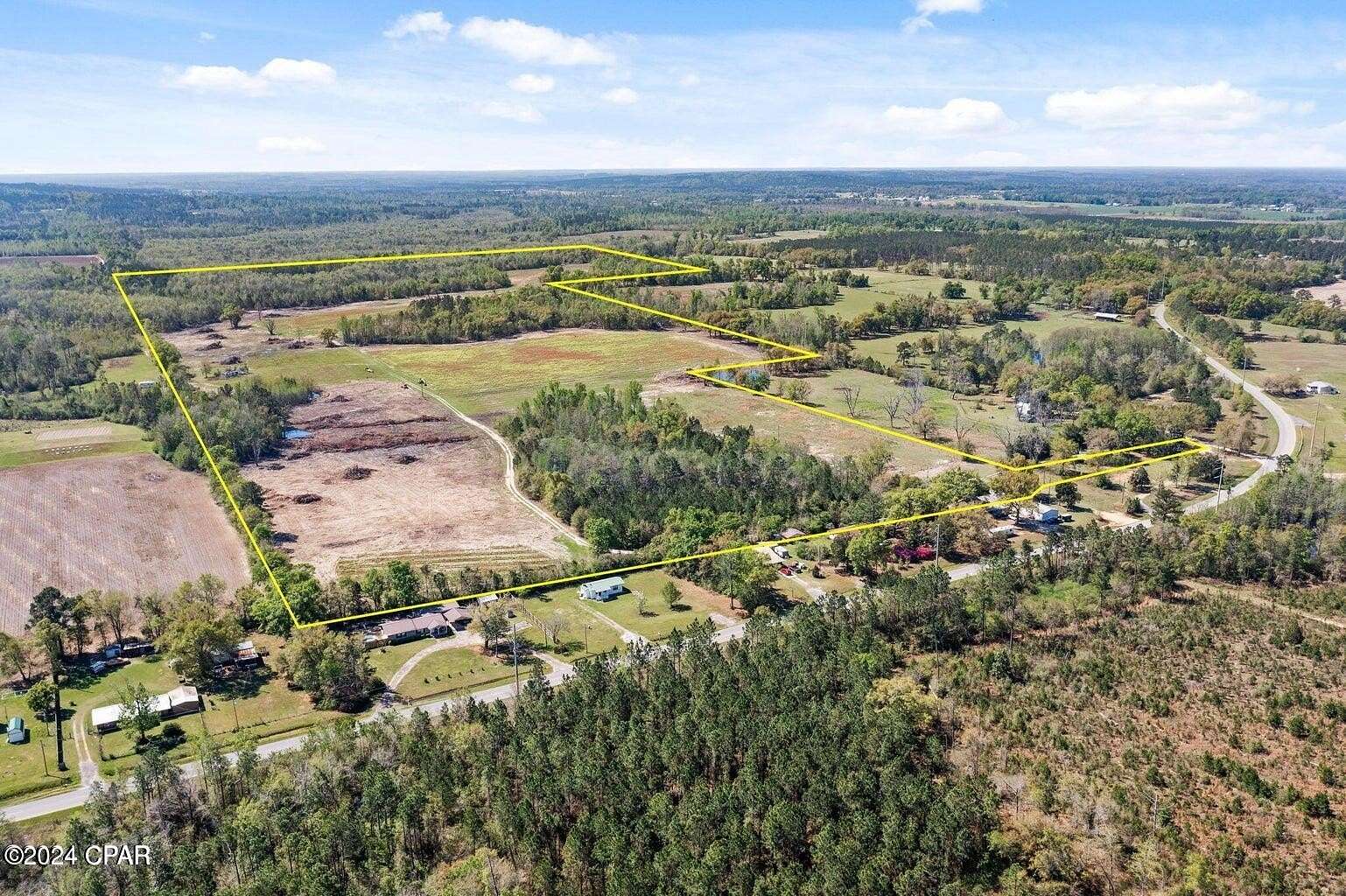 128.31 Acres of Land for Sale in Cottondale, Florida