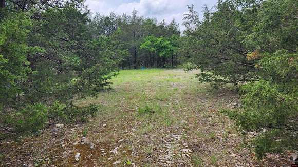 10 Acres of Land for Sale in Flippin, Arkansas