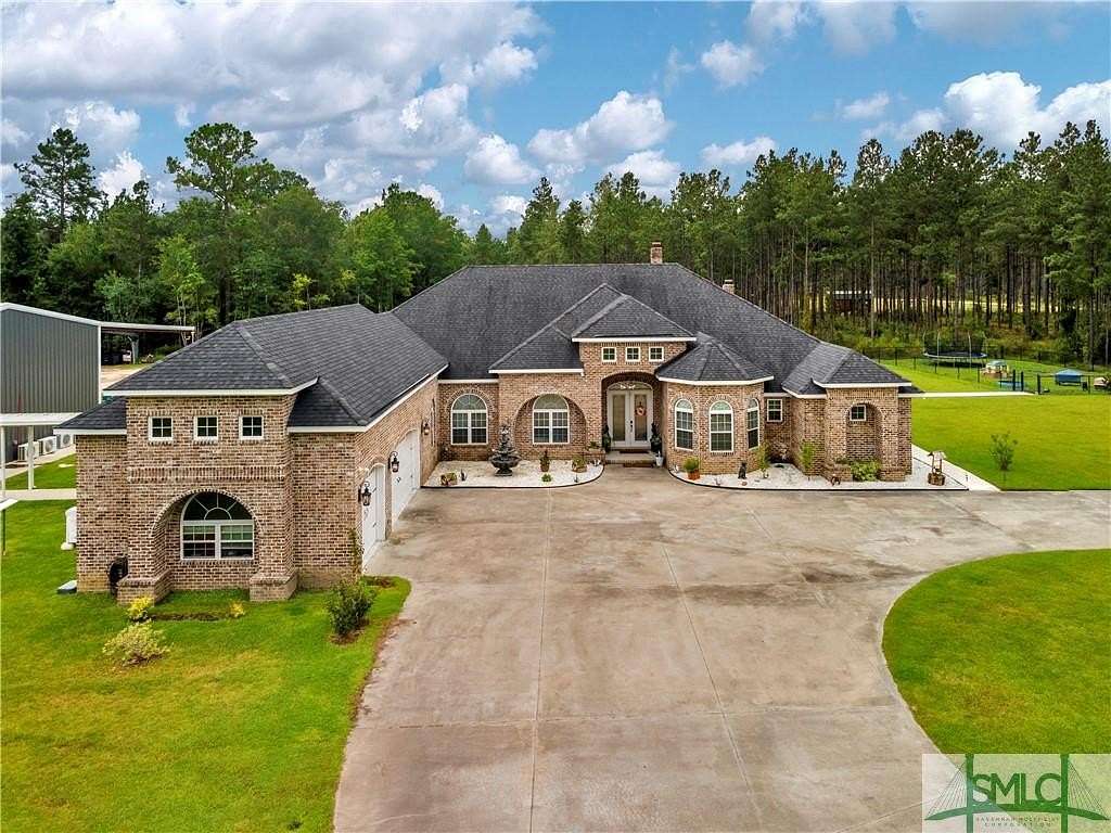 27 Acres of Land with Home for Sale in Ludowici, Georgia