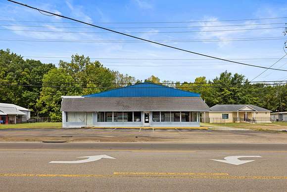 2.58 Acres of Improved Commercial Land for Sale in Corinth, Mississippi